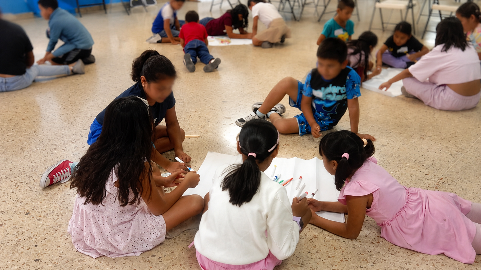 La zafra también se escribe con voz de infancia